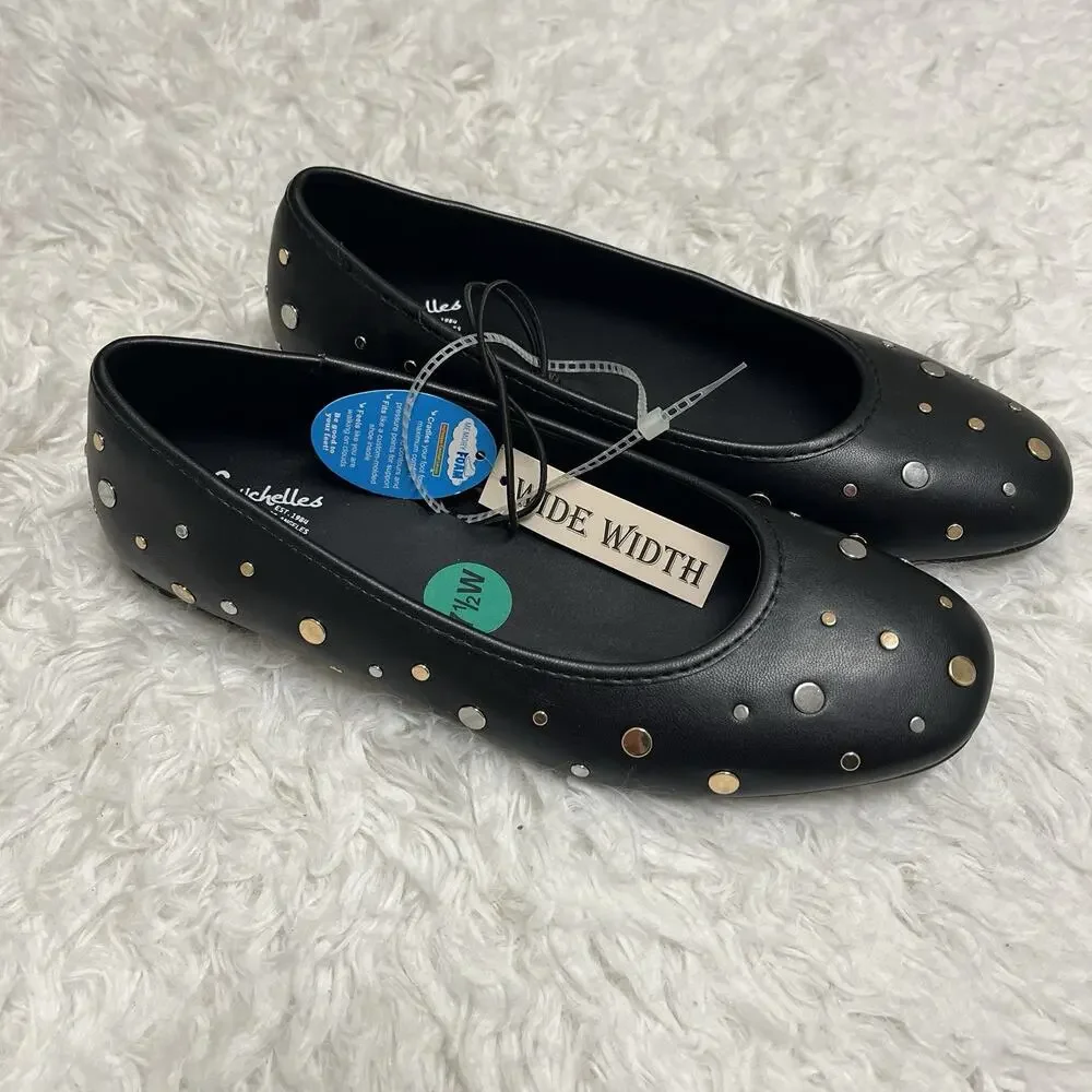 Seychelles Jamie Ballet Flats black with metallic polka dots studs, size 7.5W